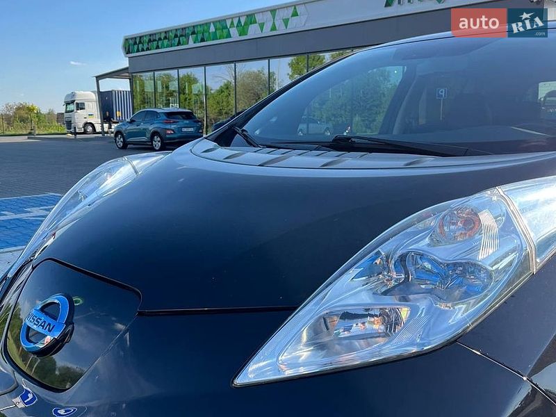 Хэтчбек Nissan Leaf 2016 в Луцке