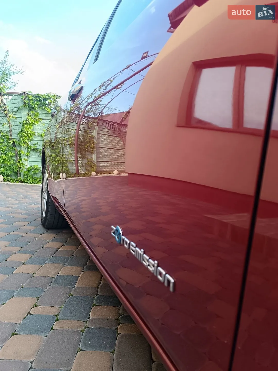 2017 Nissan Leaf - мініатюра 10