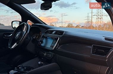 Хетчбек Nissan Leaf 2018 в Трускавці