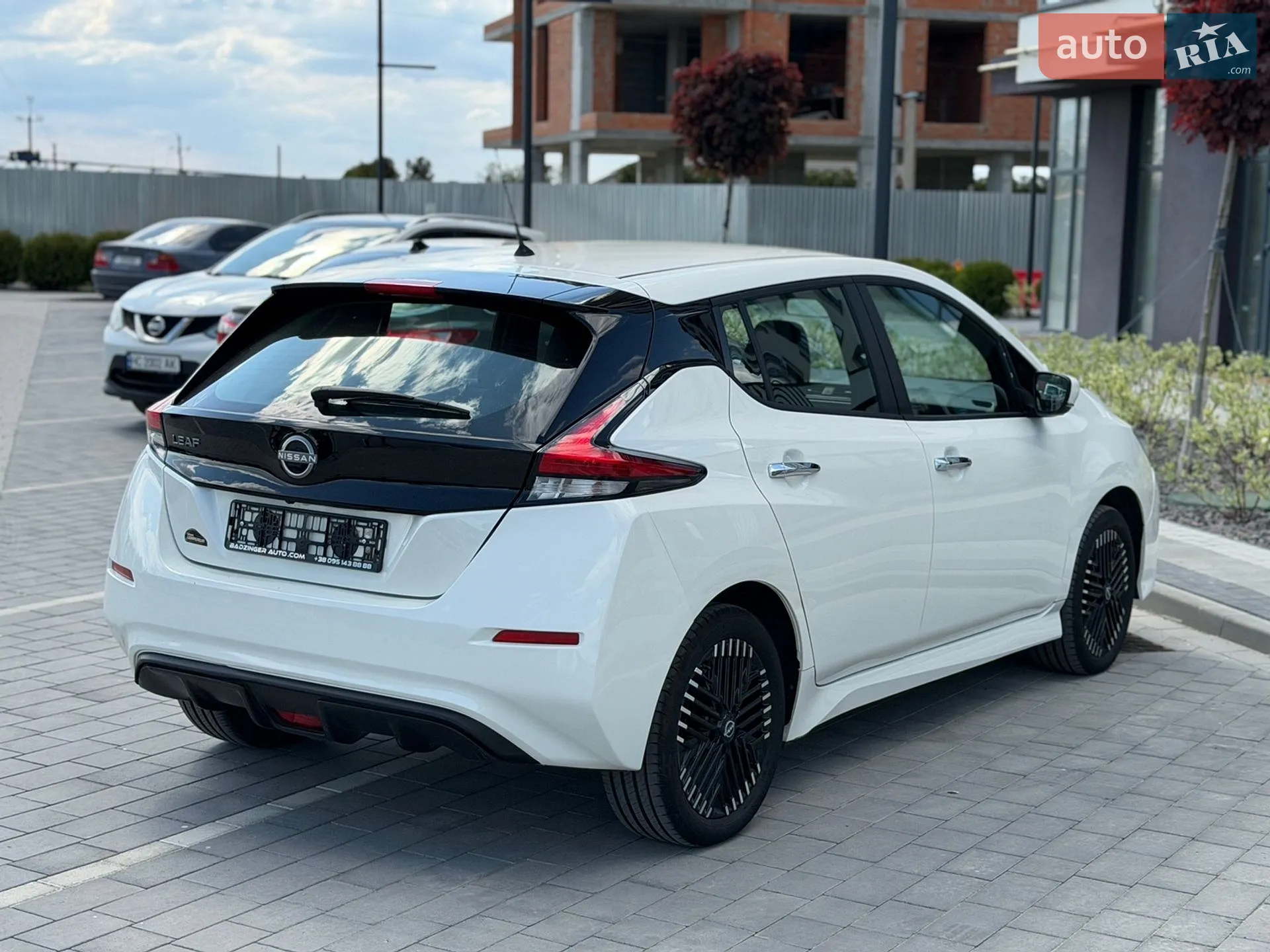 2022 Nissan Leaf - мініатюра 6