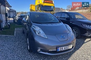Хэтчбек Nissan Leaf 2015 в Львове