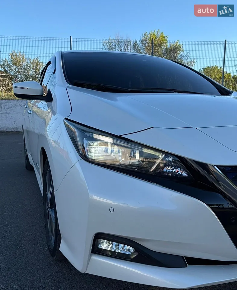 2017 Nissan Leaf - мініатюра 16