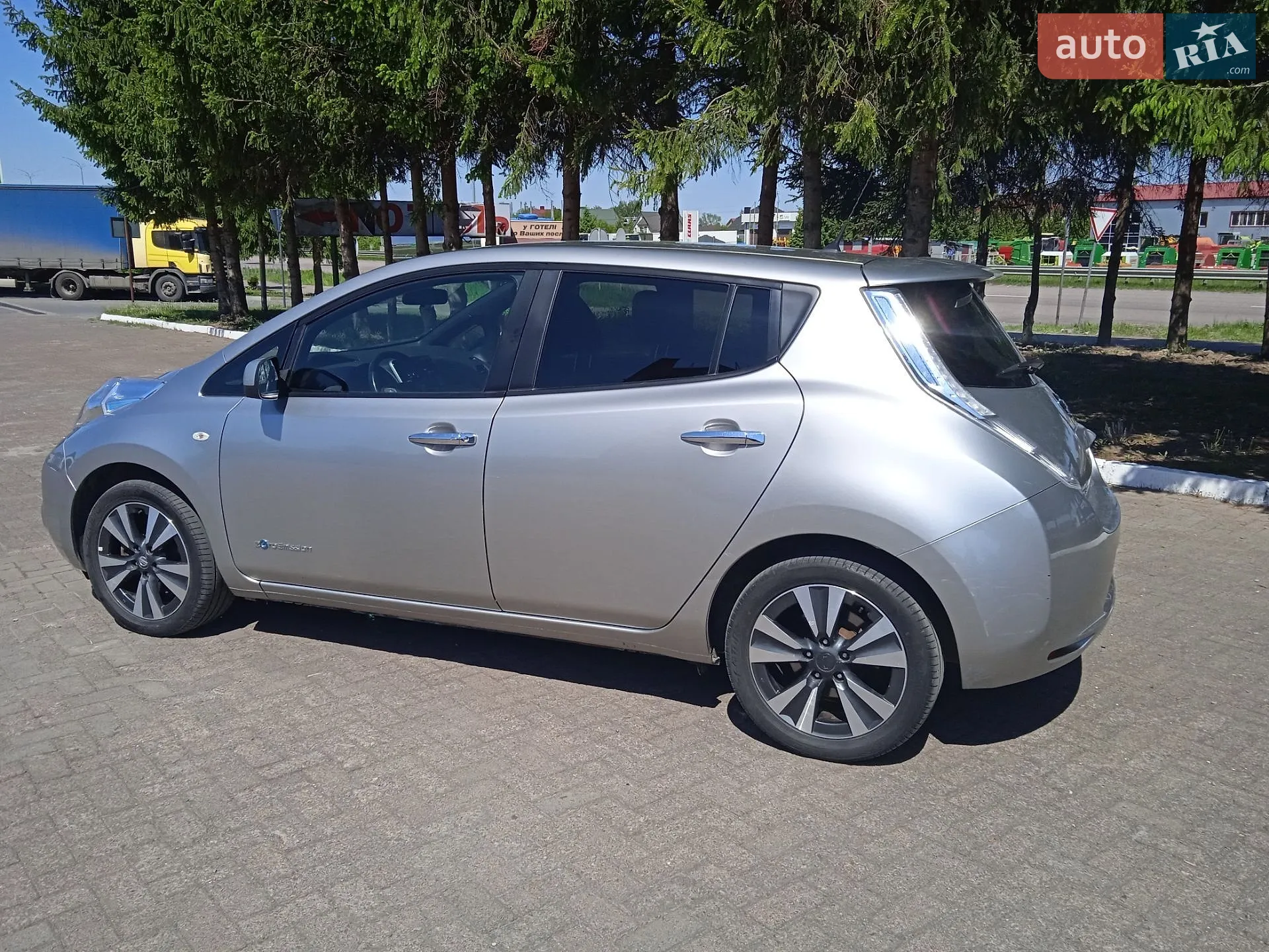 2015 Nissan Leaf - мініатюра 15