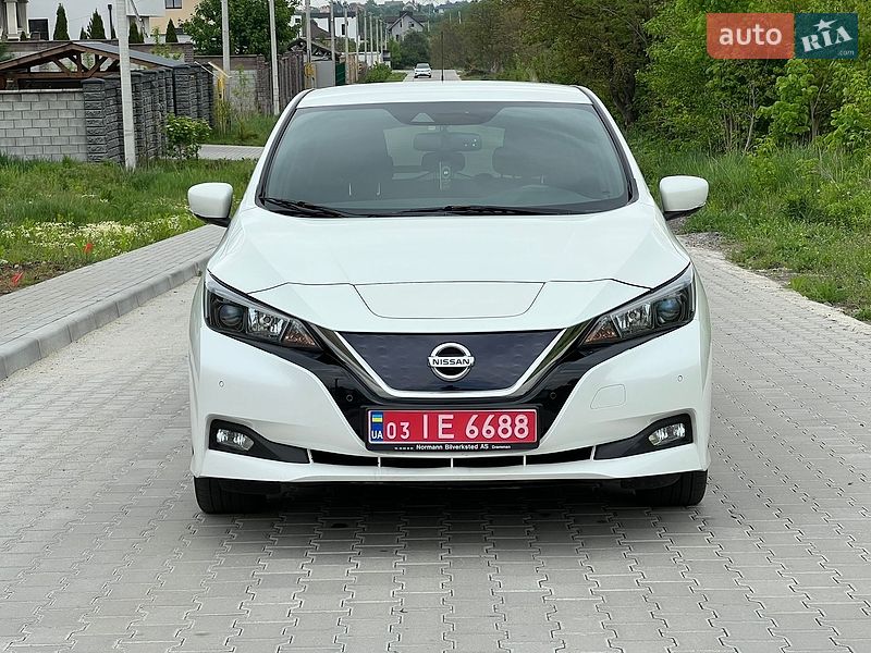 Хэтчбек Nissan Leaf 2018 в Ровно