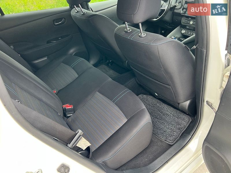 Хэтчбек Nissan Leaf 2018 в Ровно