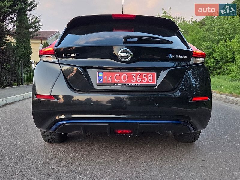 Хэтчбек Nissan Leaf 2017 в Радивилове