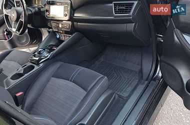 Хэтчбек Nissan Leaf 2017 в Радивилове