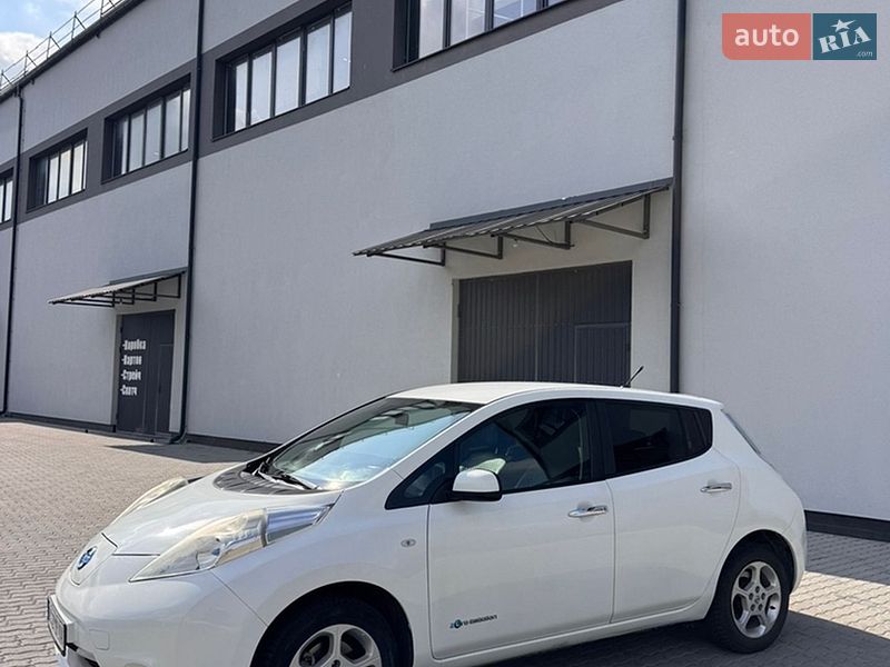 Хетчбек Nissan Leaf 2013 в Бориславі фото 3 Хетчбек Nissan Leaf 2013 в Бориславі