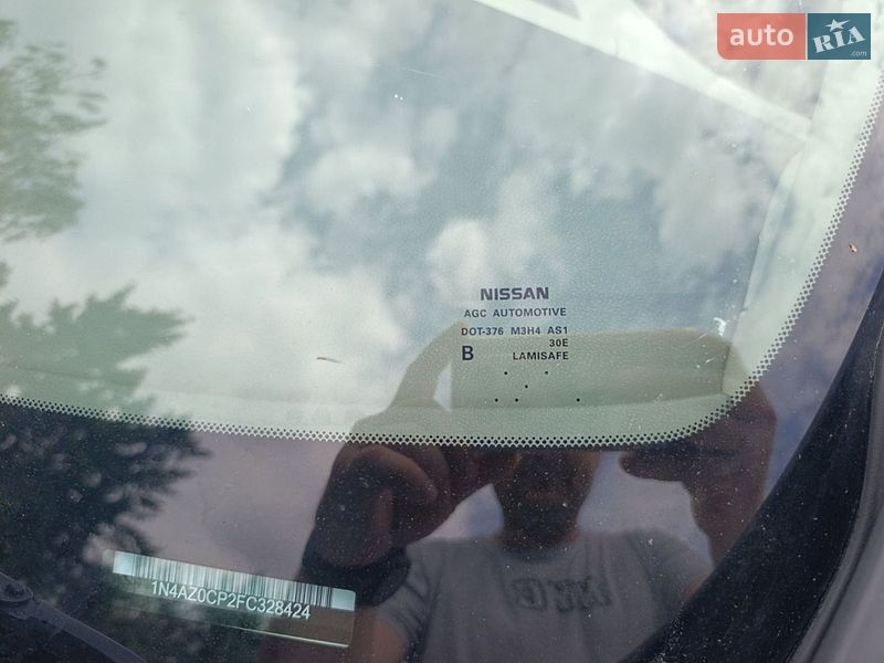 Хетчбек Nissan Leaf 2015 в Житомирі