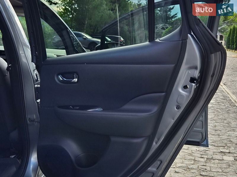 Хэтчбек Nissan Leaf 2018 в Золочеве фото 25 Хэтчбек Nissan Leaf 2018 в Золочеве