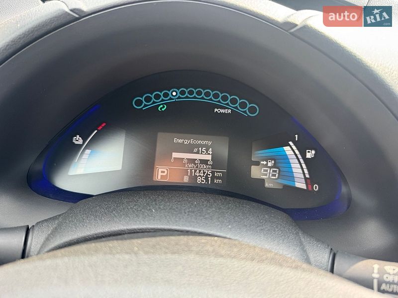 Хэтчбек Nissan Leaf 2015 в Кременчуге