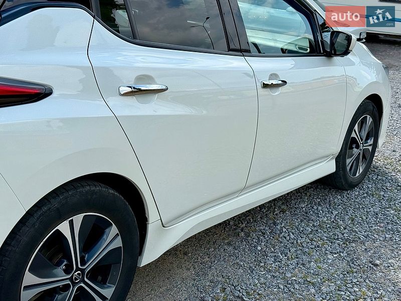Хэтчбек Nissan Leaf 2021 в Виннице