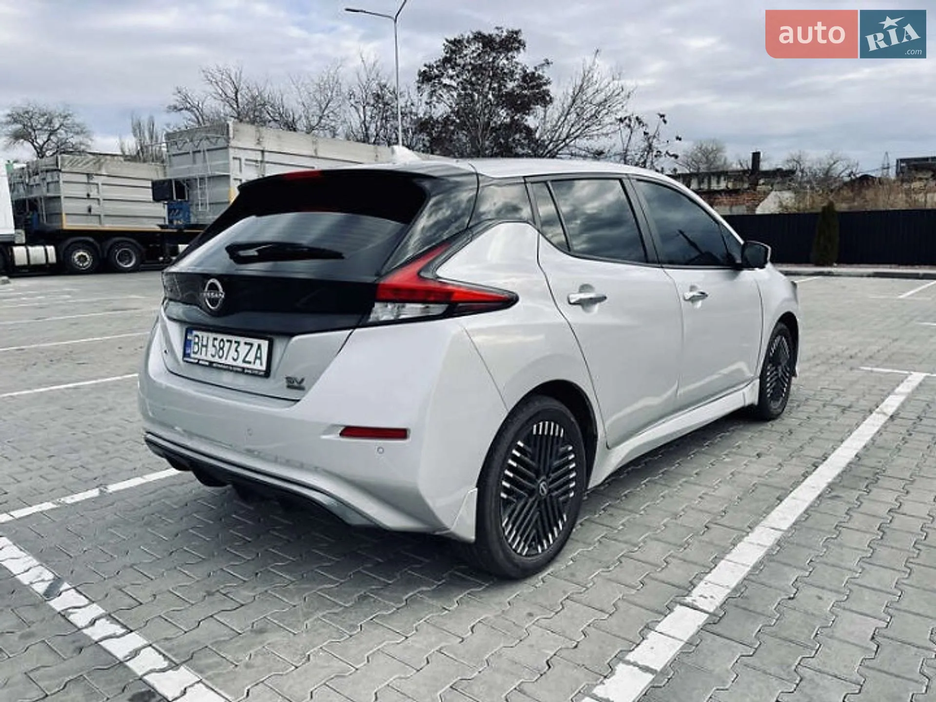 2022 Nissan Leaf - мініатюра 3