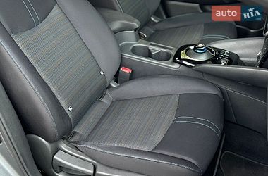 Хэтчбек Nissan Leaf 2019 в Киеве