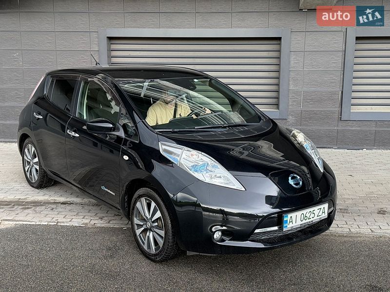 Хэтчбек Nissan Leaf 2016 в Киеве