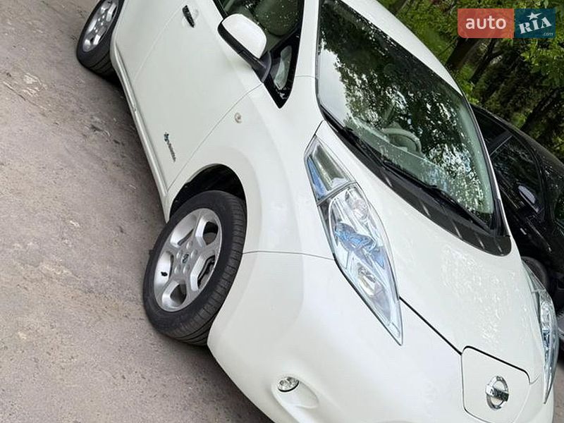 Хетчбек Nissan Leaf 2013 в Тернополі