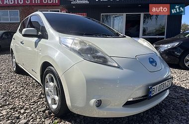 Хэтчбек Nissan Leaf 2011 в Смеле