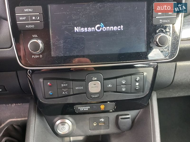 Хэтчбек Nissan Leaf 2018 в Житомире