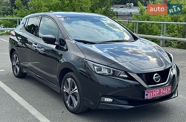 Хэтчбек Nissan Leaf 2021 в Киеве