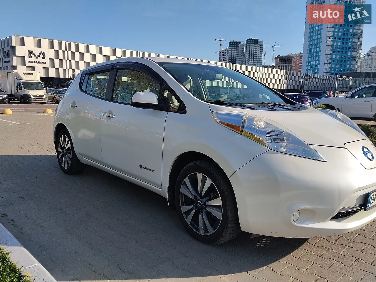 2017 Nissan Leaf - мініатюра 13