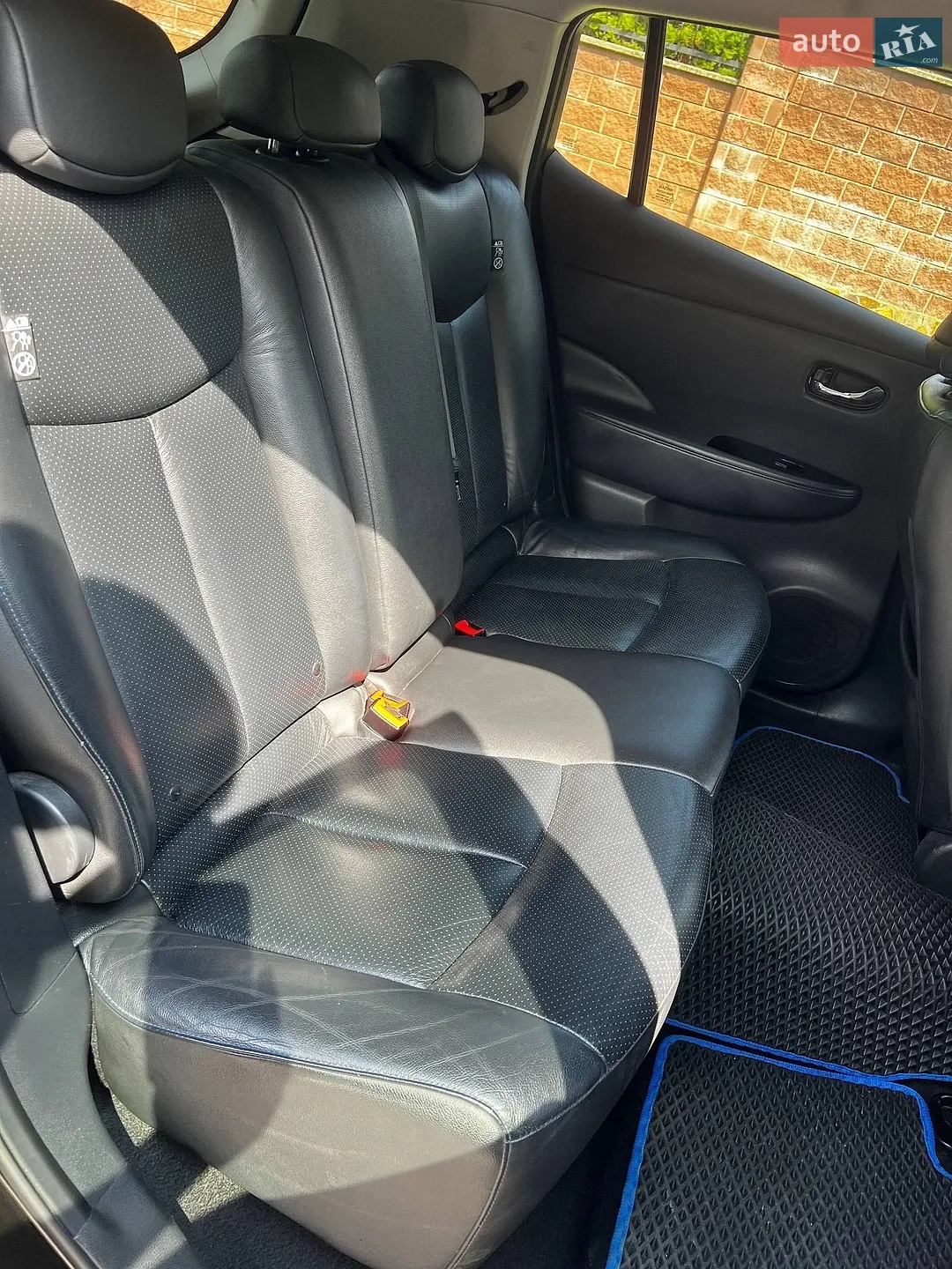 2015 Nissan Leaf - мініатюра 11