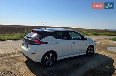 Хэтчбек Nissan Leaf 2019 в Черновцах