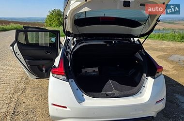 Хэтчбек Nissan Leaf 2019 в Черновцах