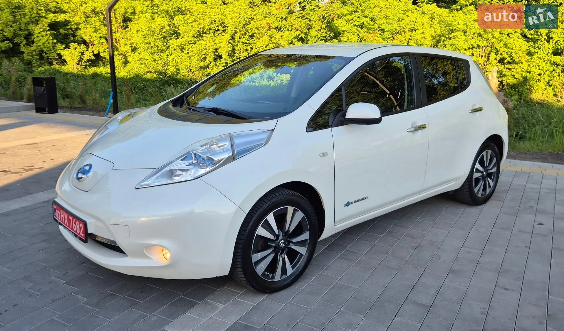 2015 Nissan Leaf - мініатюра 9