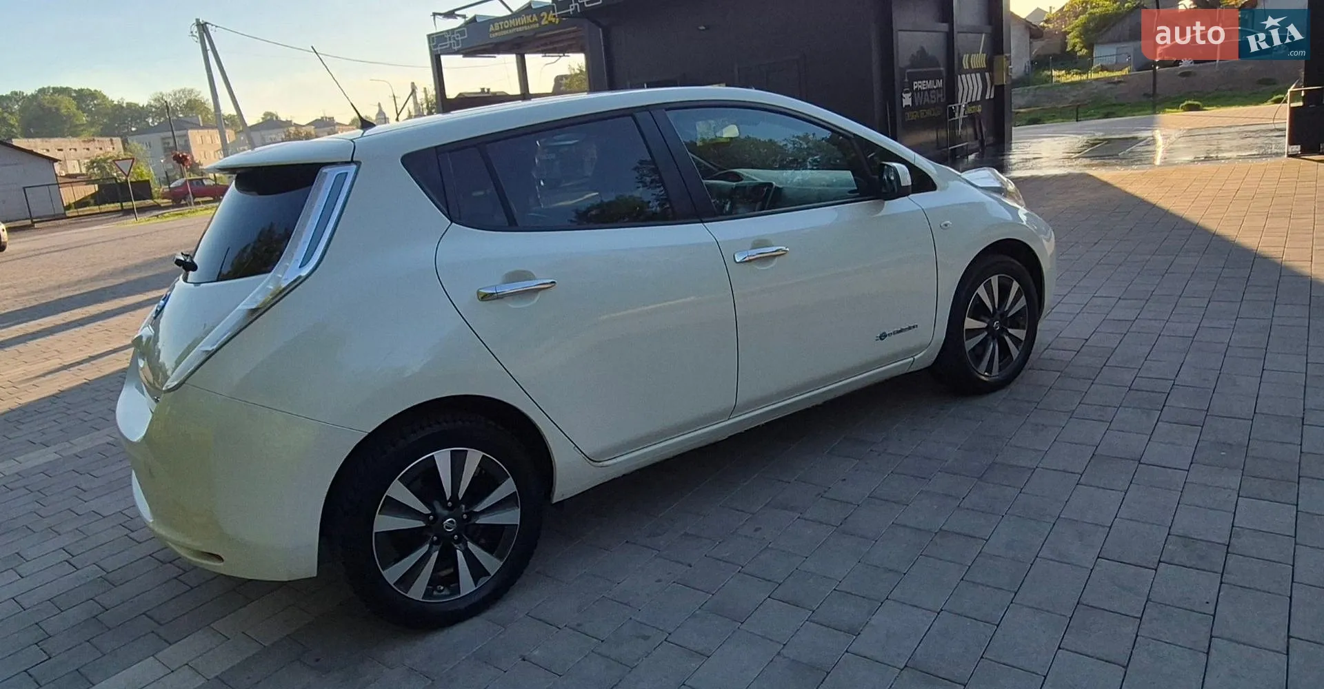 2015 Nissan Leaf - мініатюра 15