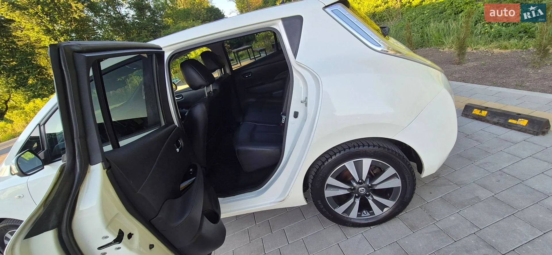 2015 Nissan Leaf - мініатюра 22