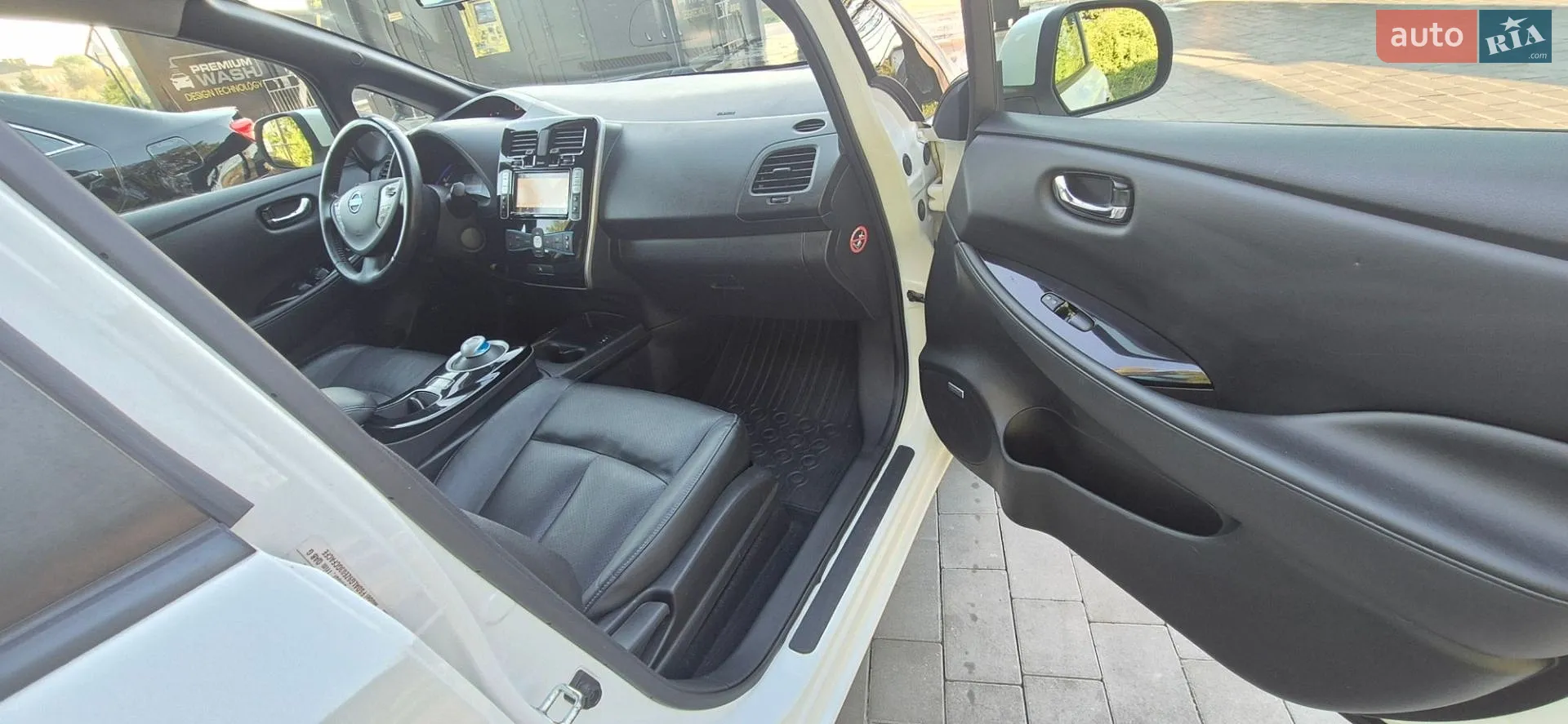 2015 Nissan Leaf - мініатюра 26