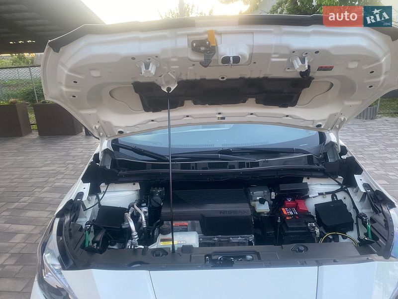 Хэтчбек Nissan Leaf 2019 в Виннице