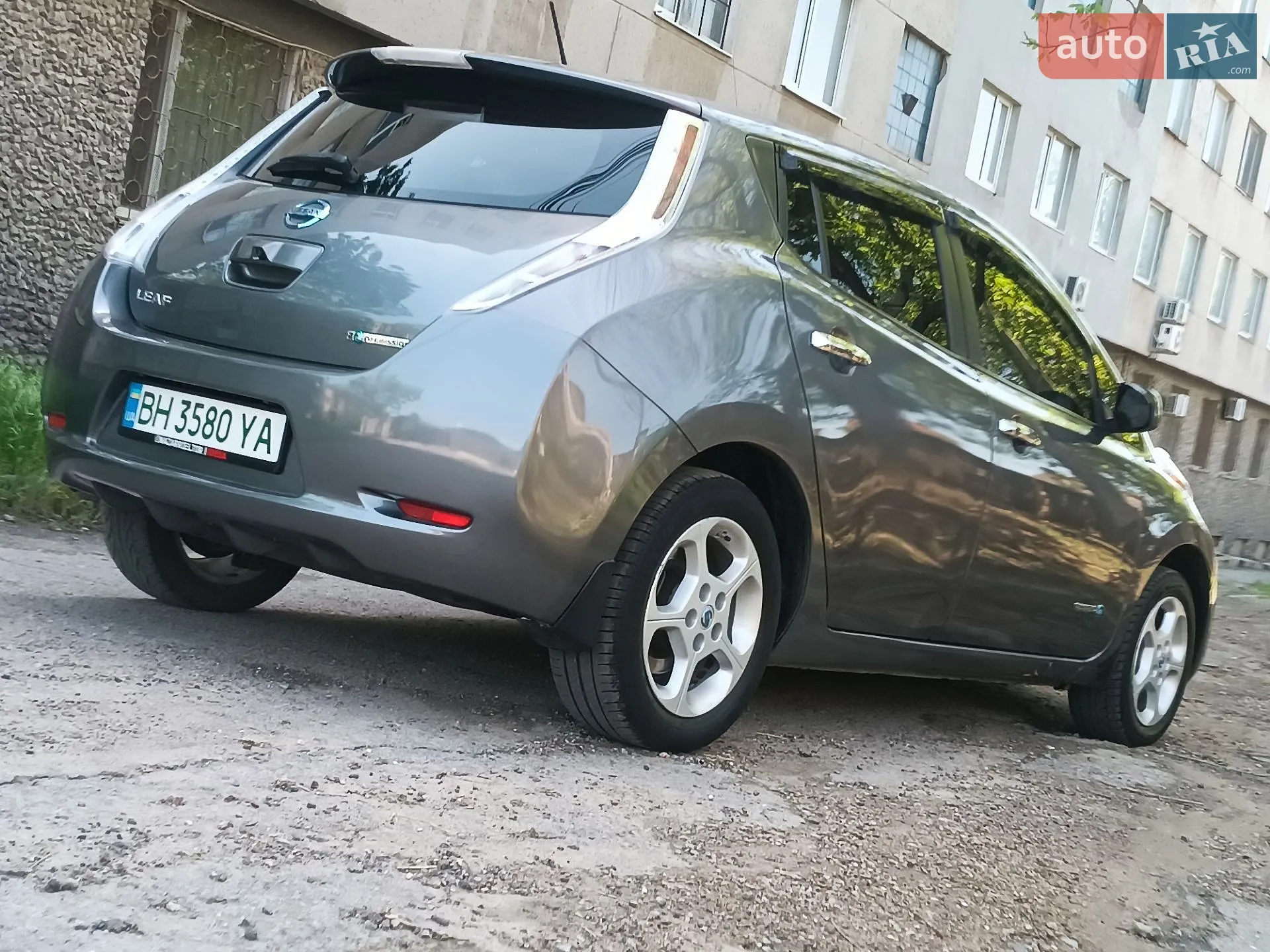 2016 Nissan Leaf - мініатюра 12