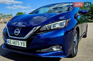 Хетчбек Nissan Leaf 2020 в Дніпрі