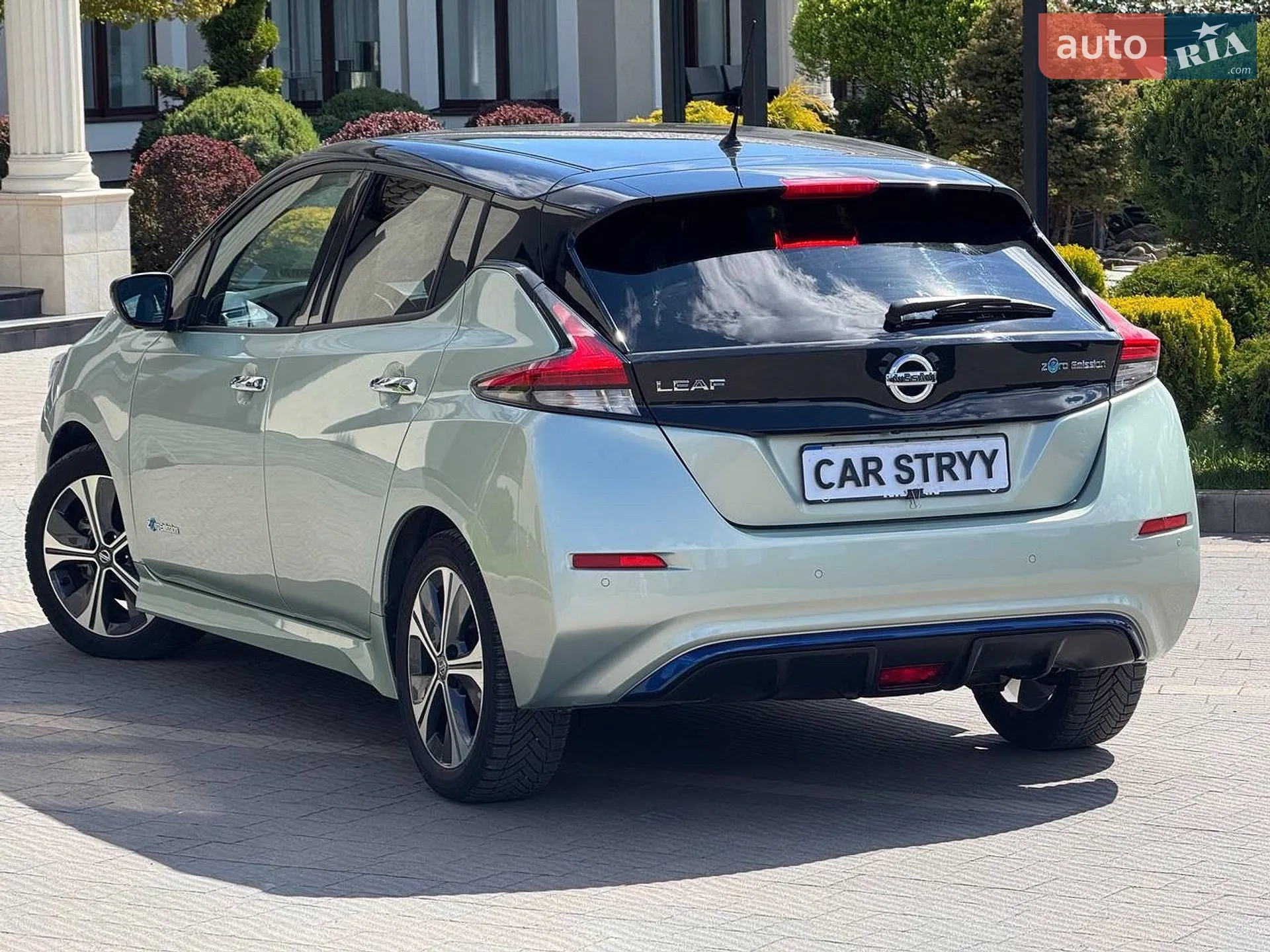 2020 Nissan Leaf - мініатюра 3