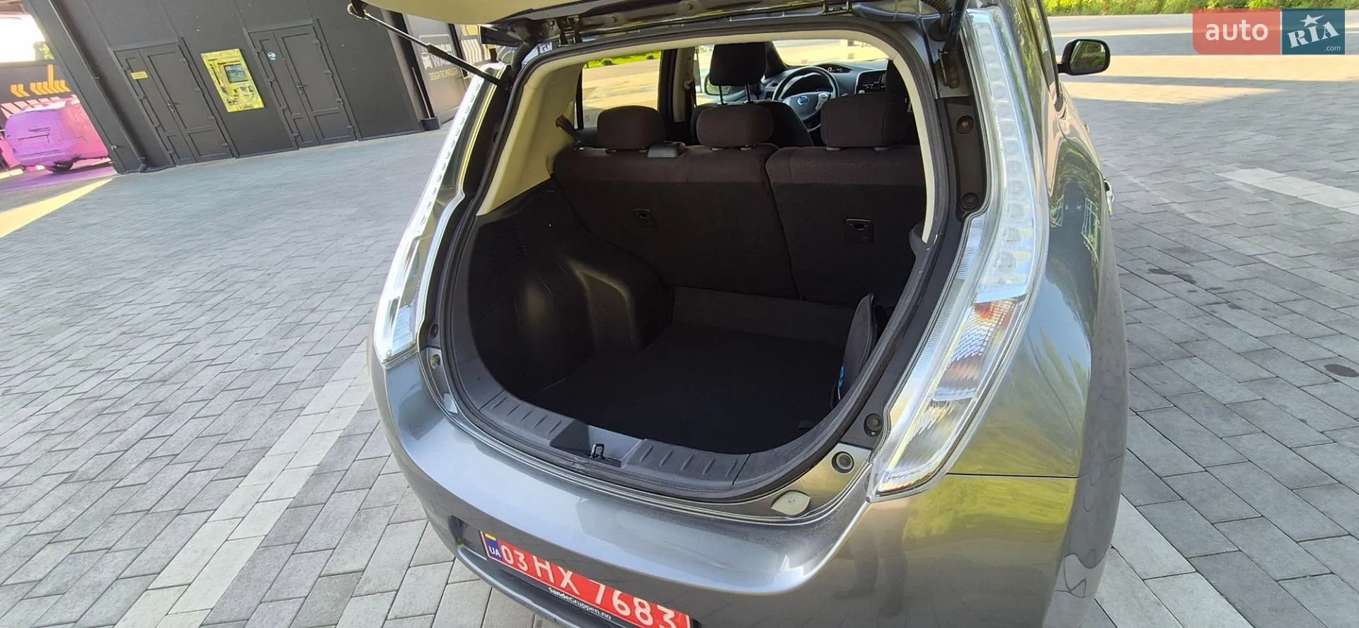 2015 Nissan Leaf - мініатюра 28