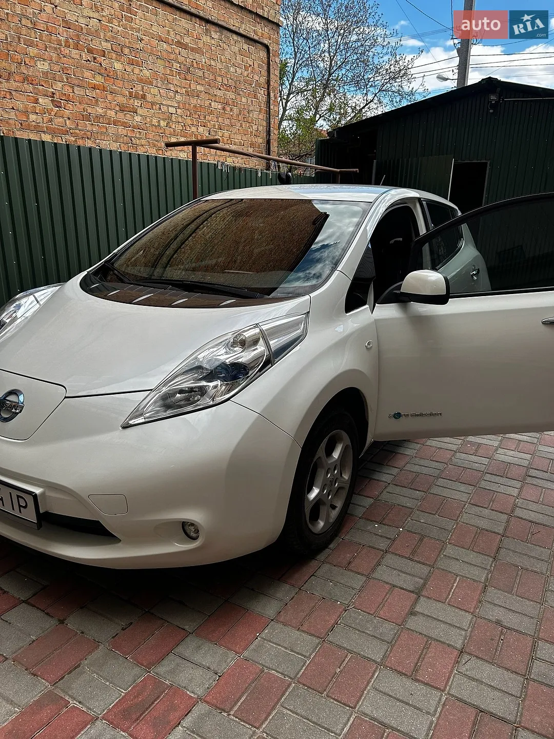 2015 Nissan Leaf - мініатюра 2