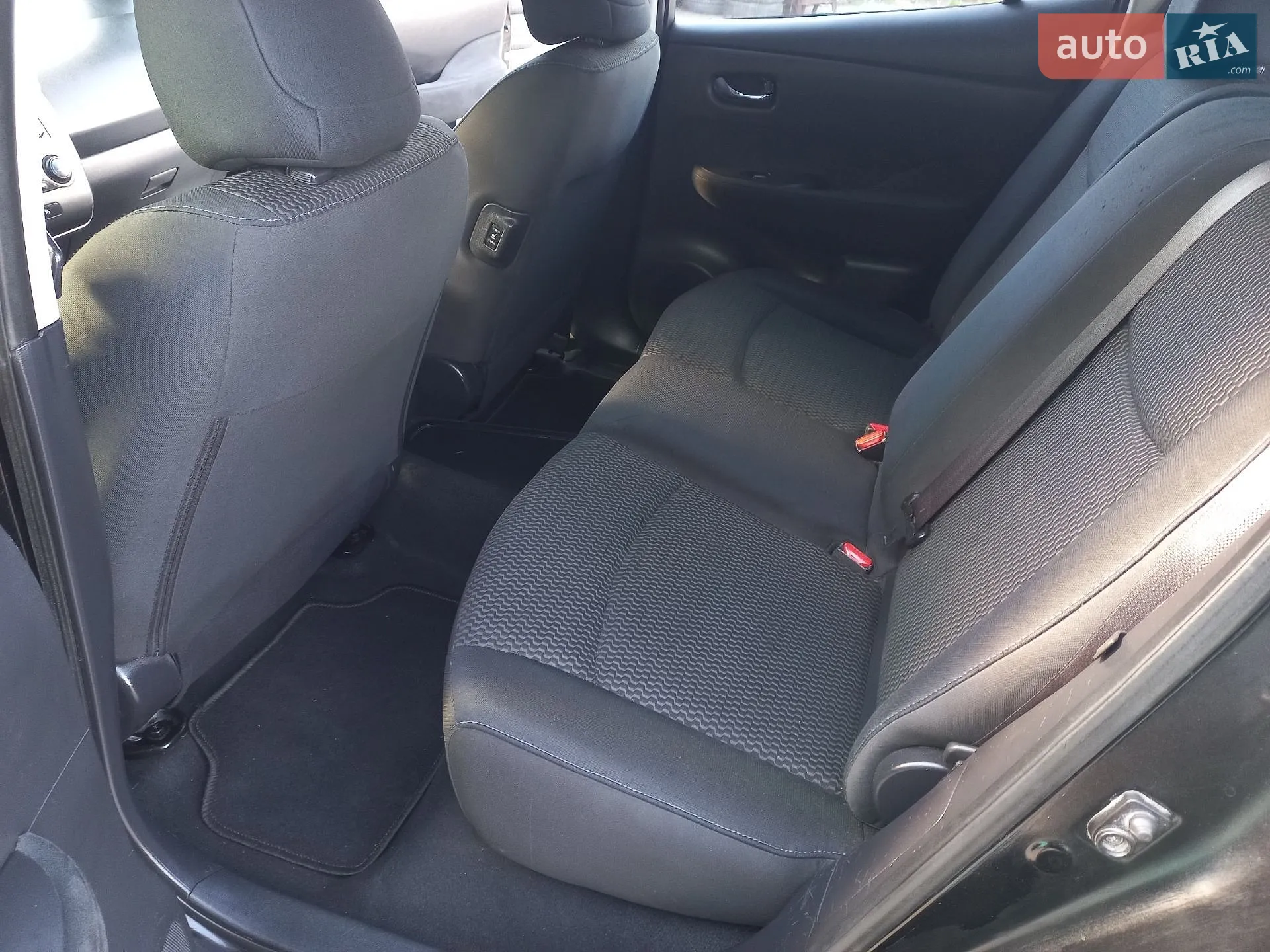 2014 Nissan Leaf - мініатюра 11