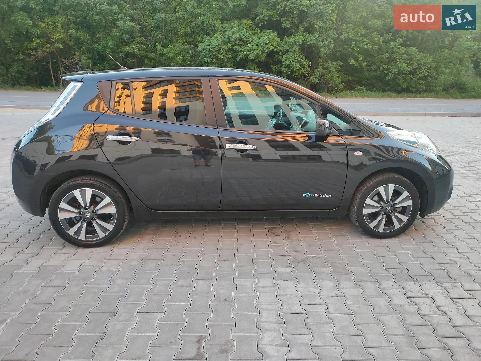 2015 Nissan Leaf - мініатюра 13