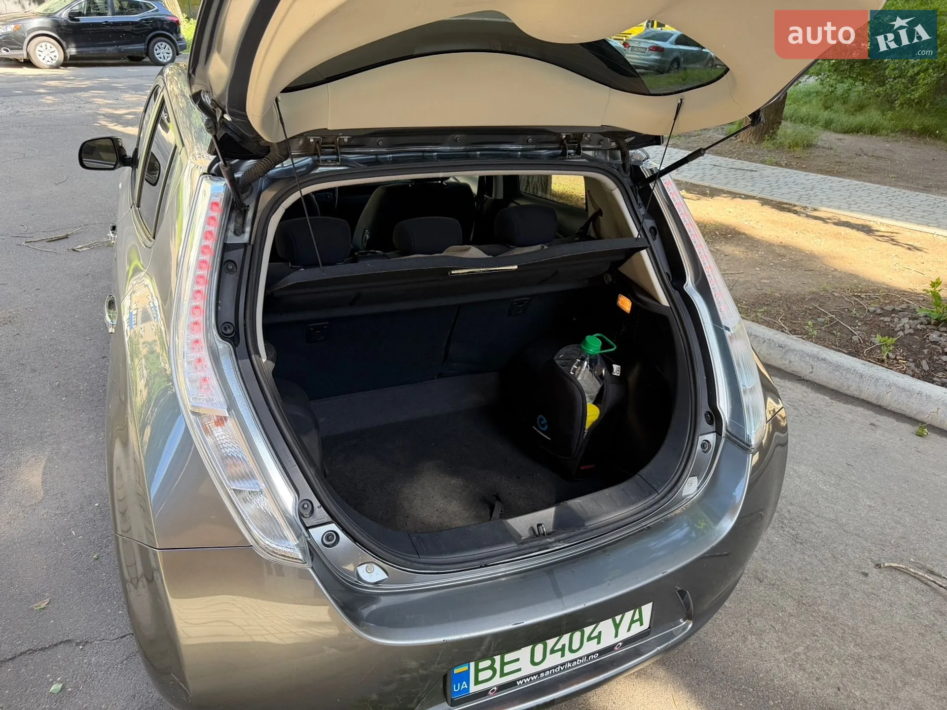 2017 Nissan Leaf - мініатюра 11