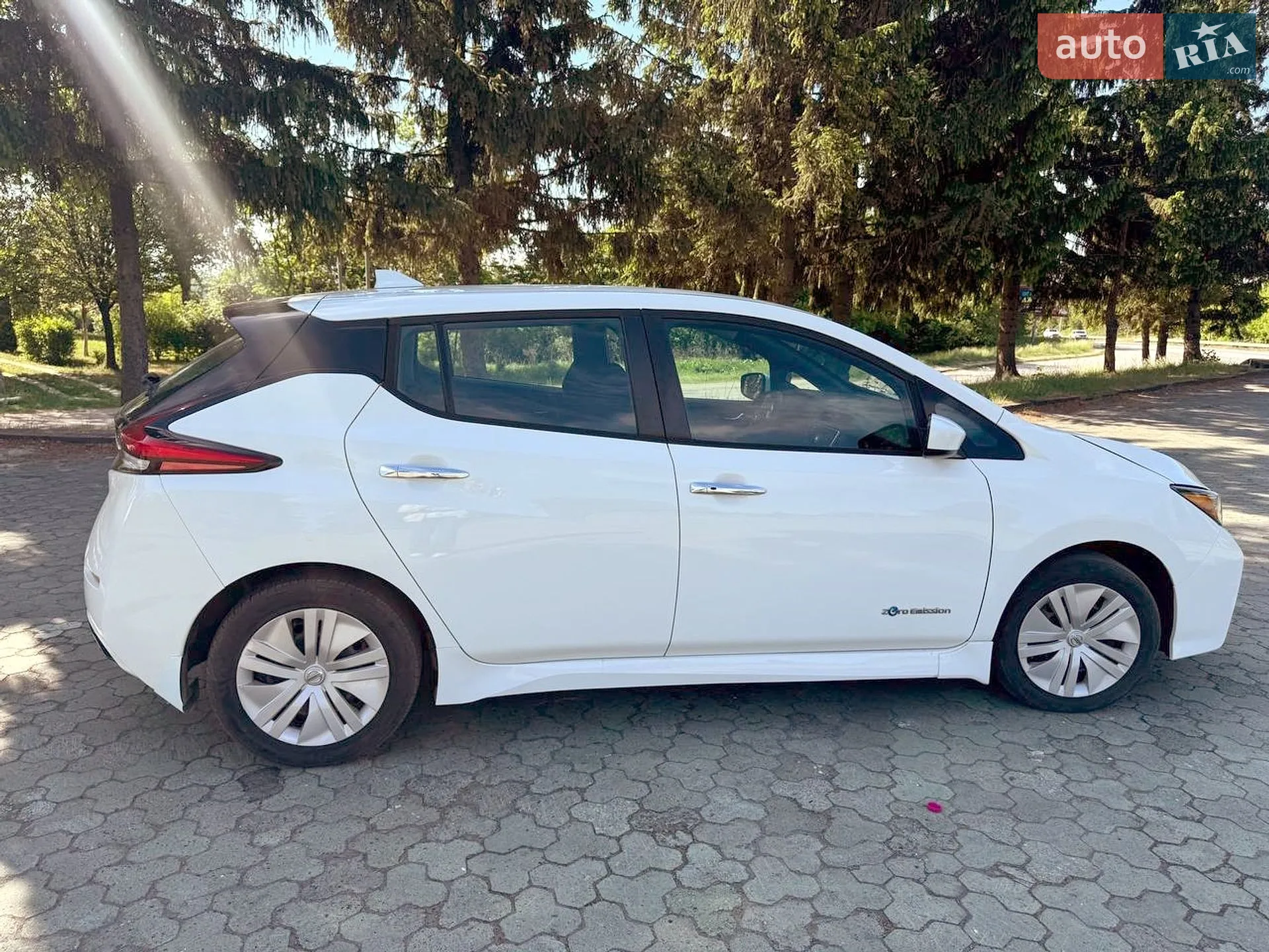 2019 Nissan Leaf - мініатюра 11