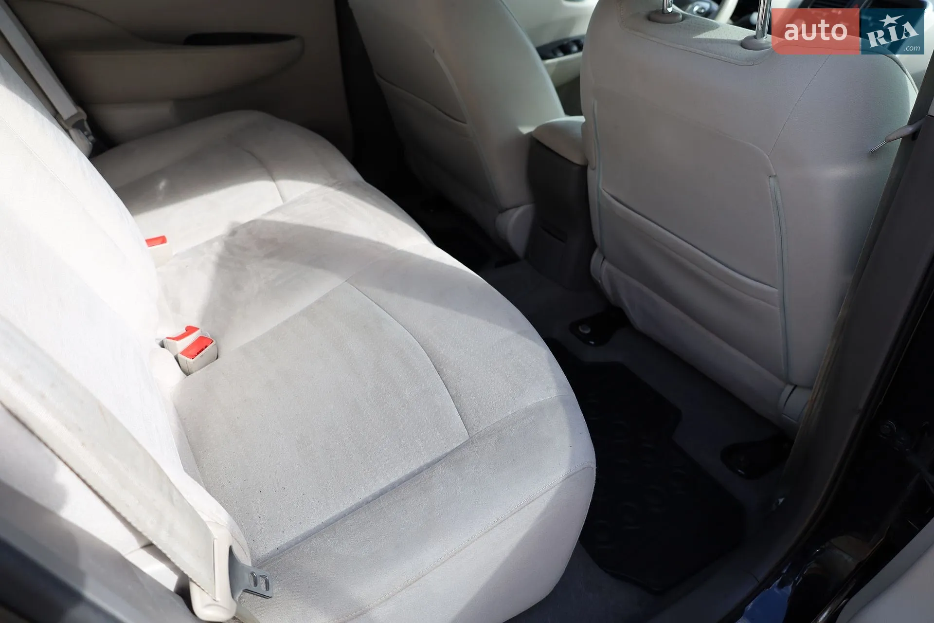 2011 Nissan Leaf - мініатюра 41