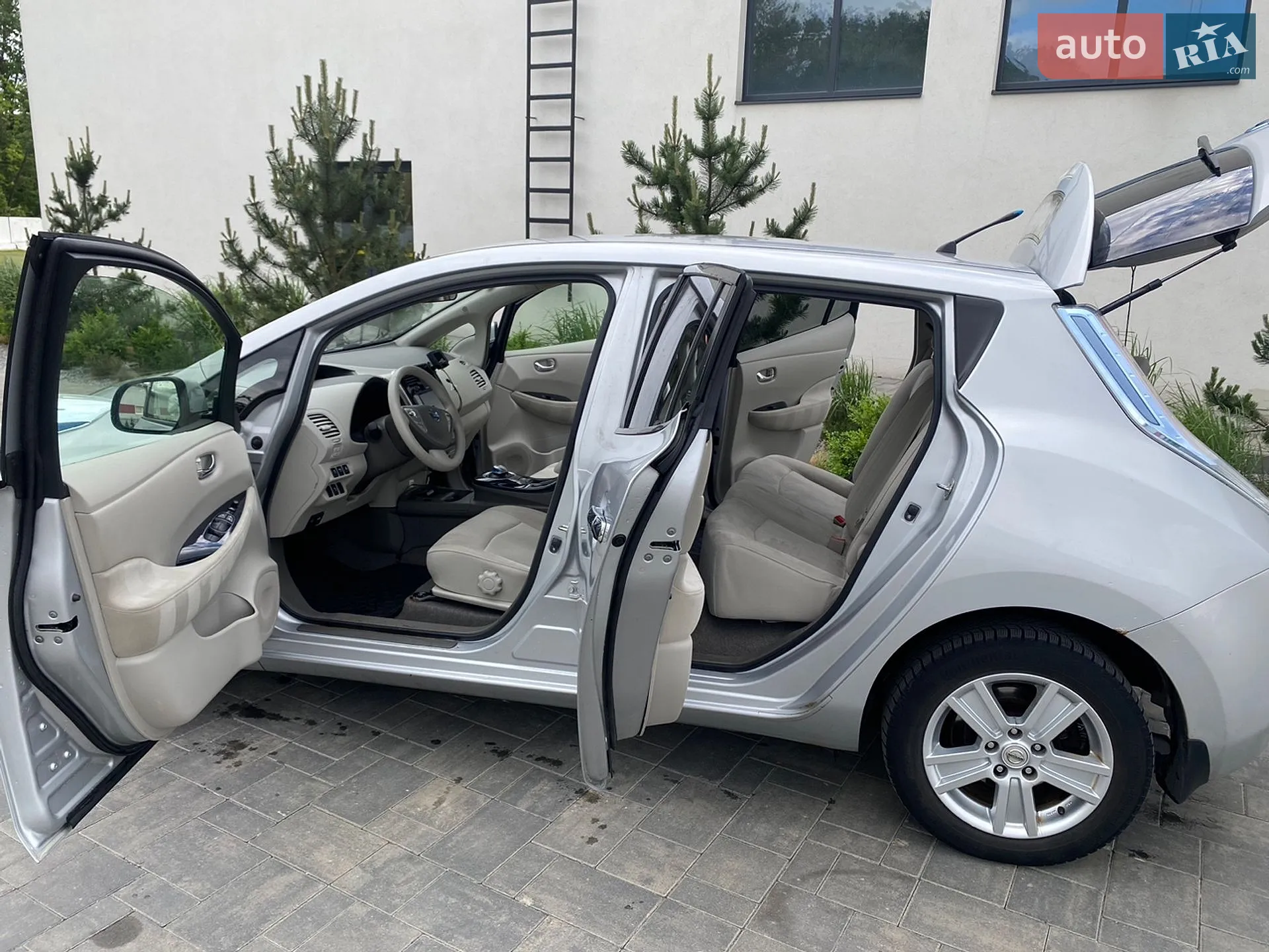 2012 Nissan Leaf - мініатюра 2