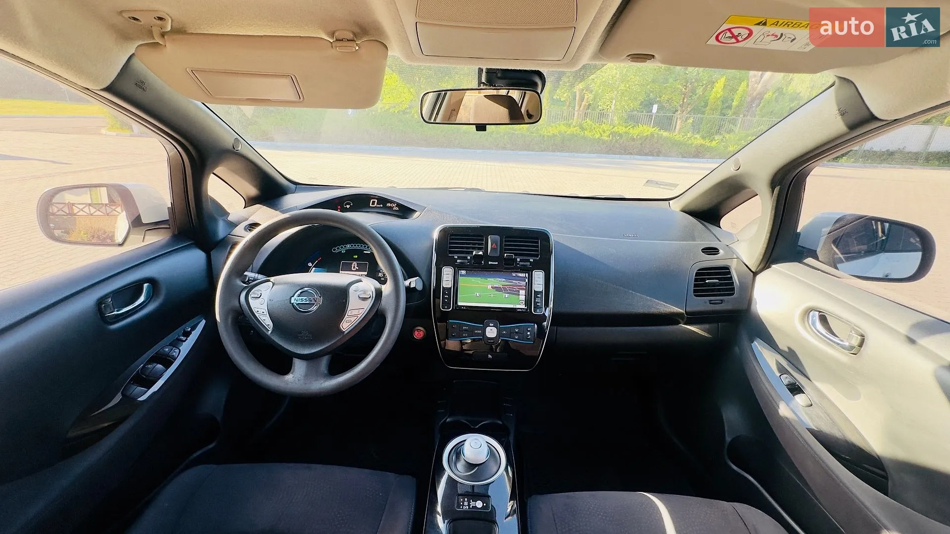 2017 Nissan Leaf - мініатюра 14
