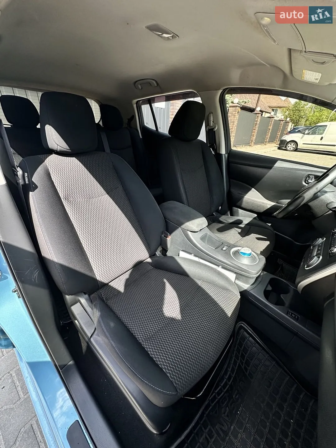 2015 Nissan Leaf - мініатюра 25