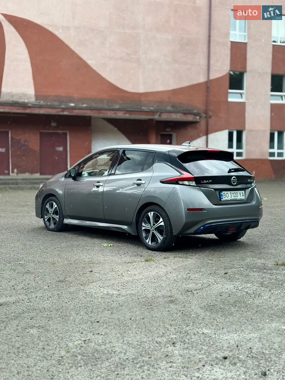 2020 Nissan Leaf - мініатюра 11