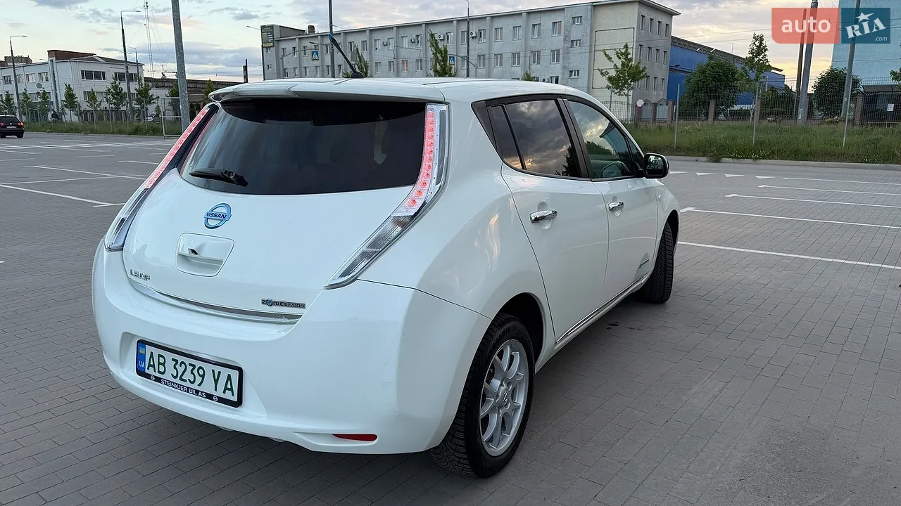 2014 Nissan Leaf - мініатюра 24