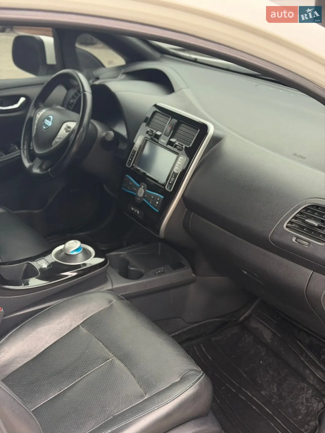 2013 Nissan Leaf - мініатюра 12