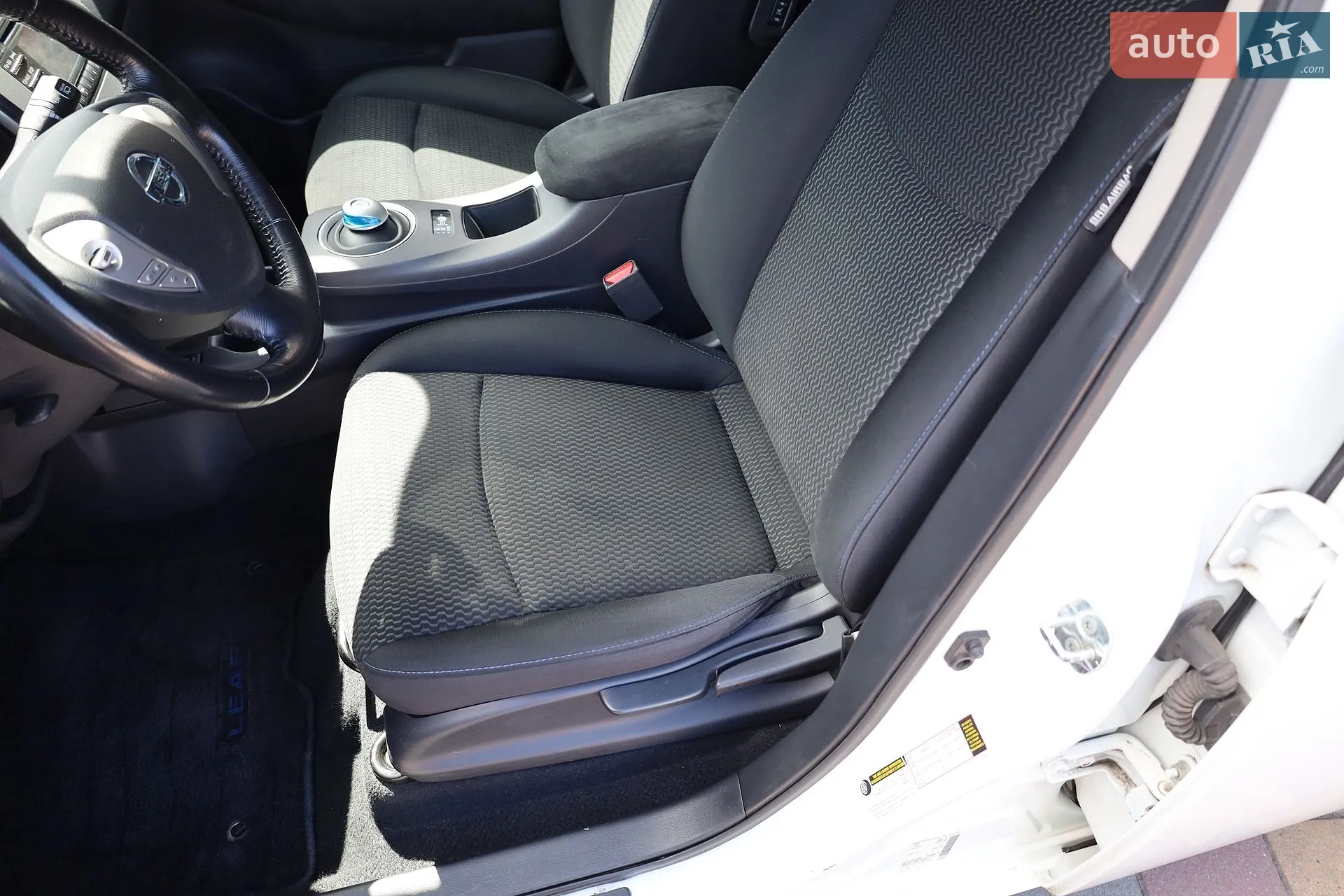 2013 Nissan Leaf - мініатюра 30