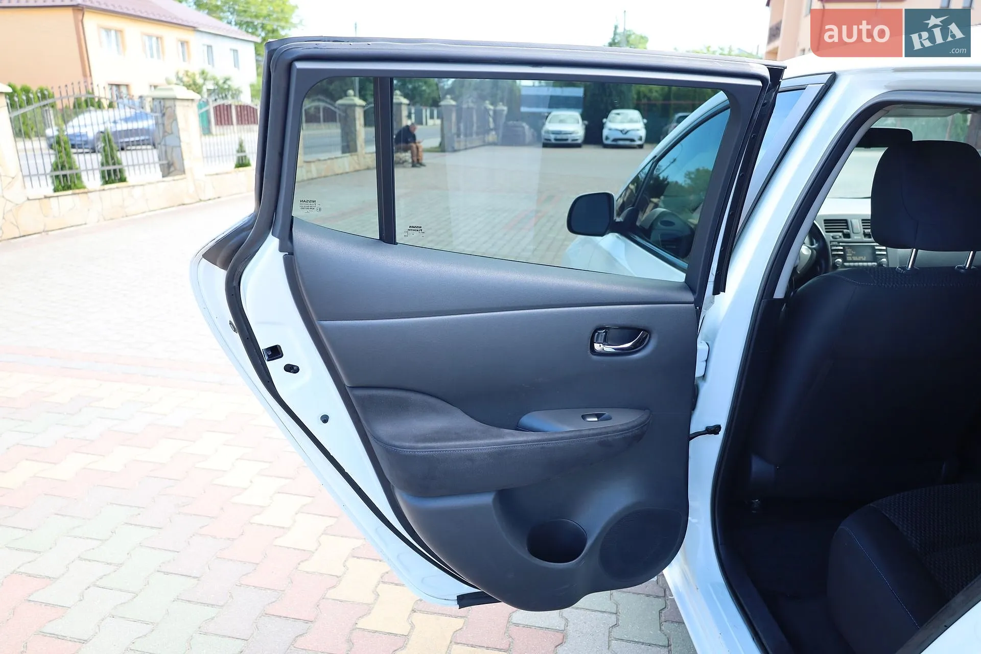 2013 Nissan Leaf - мініатюра 46